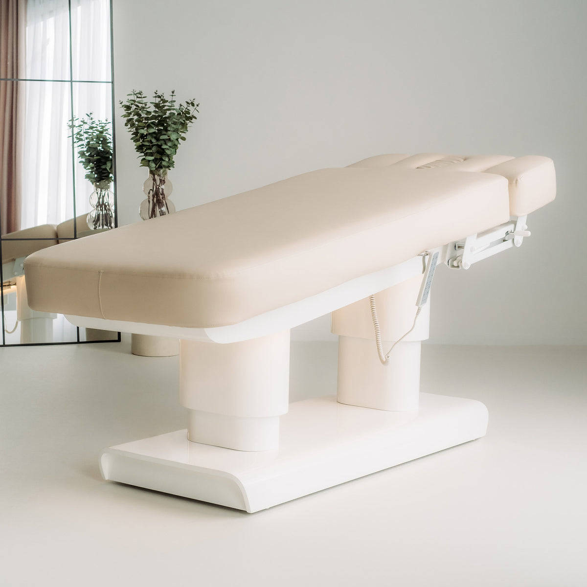 Melia – elektrische SPA-Liege mit Heizung und 4 Motoren | Habys