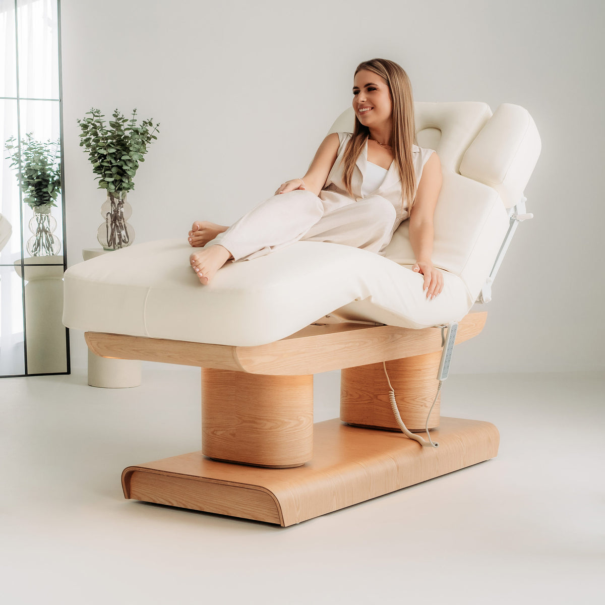 Melia – elektrische SPA-Liege mit Heizung und 4 Motoren | Habys