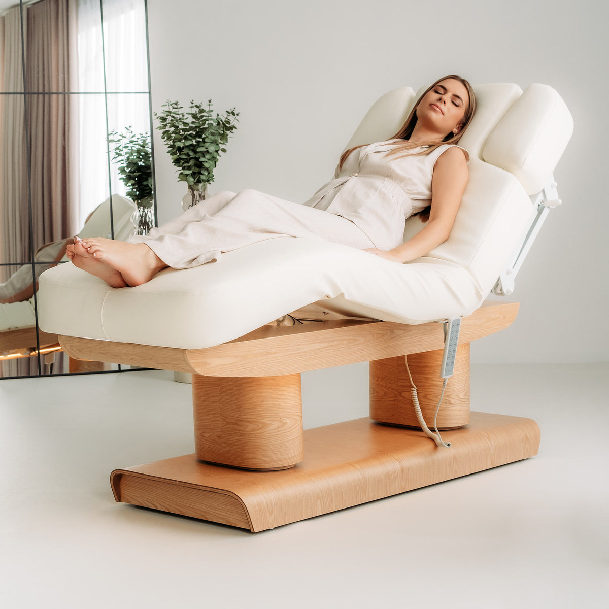 Melia – elektrische SPA-Liege mit Heizung und 4 Motoren | Habys