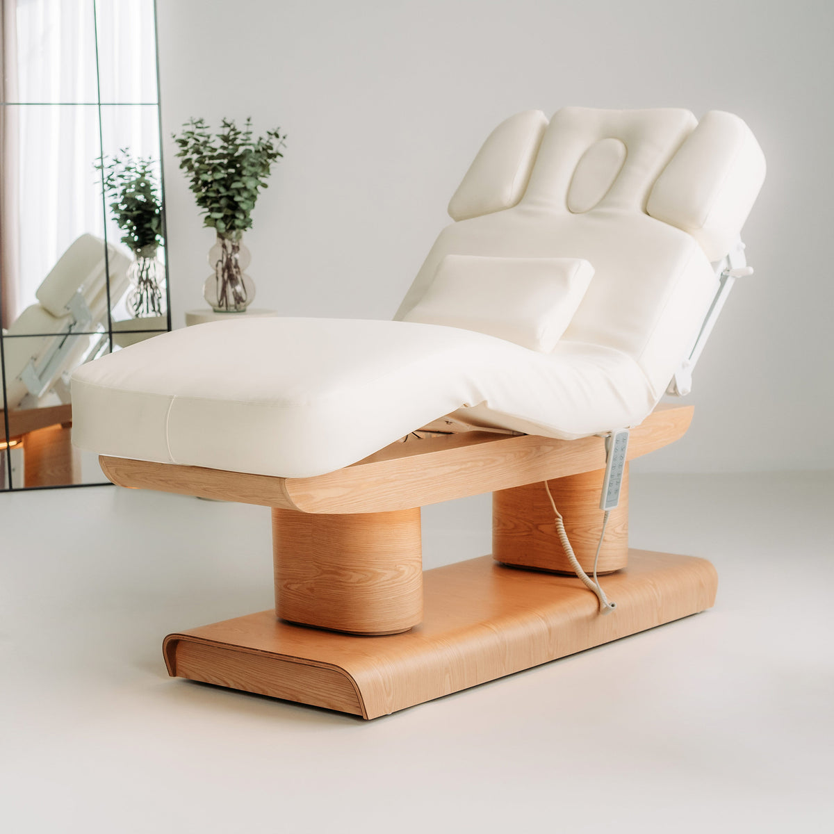 Melia – elektrische SPA-Liege mit Heizung und 4 Motoren | Habys